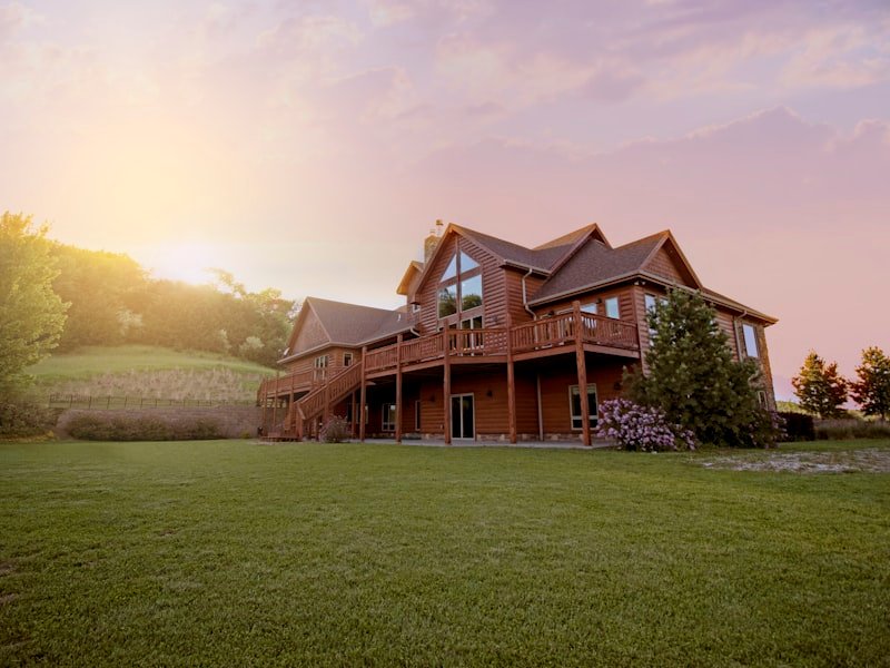 A home with an exterior deck and railing requiring code-compliant replacement